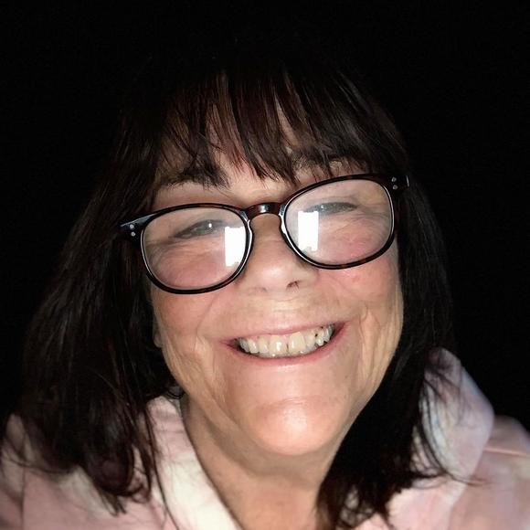 Meet your Posher, Cheryl - Picture 1 of 1